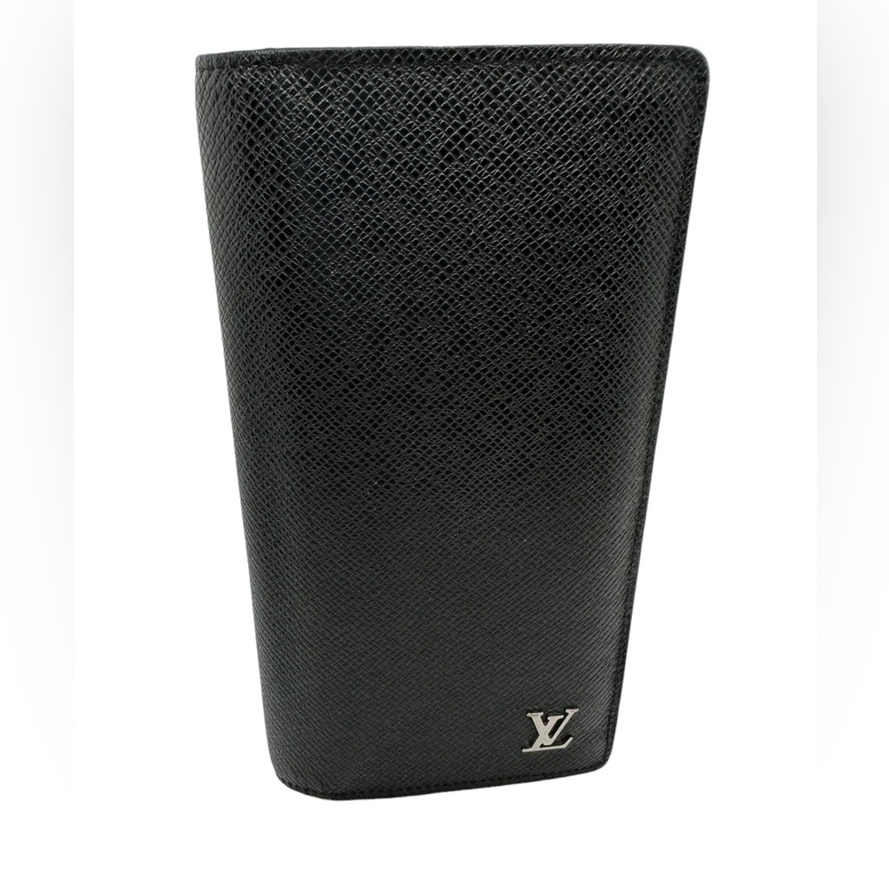 LOUIS VUITTON LIKE NEW BLACK TAIGA LEATHER BRAZZA WALLET W/COA